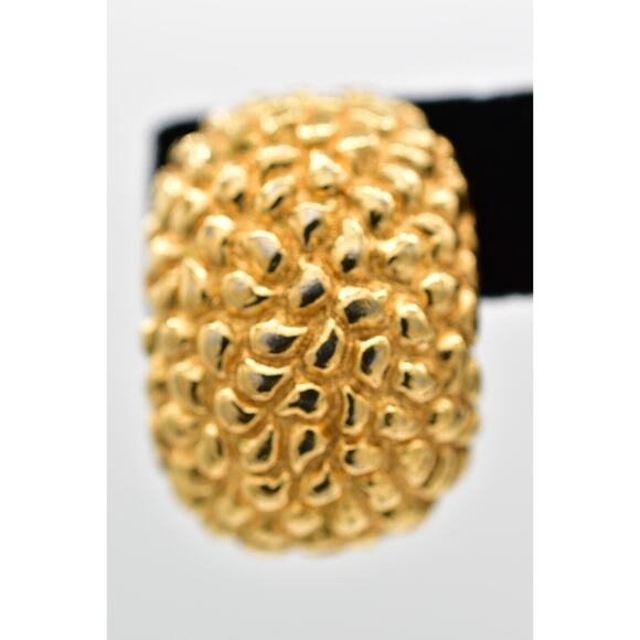 Christian Dior Vintage Clip On Earrings Pebbled Gold Chunky Signed 1980s BinAF - Picture 6 of 12